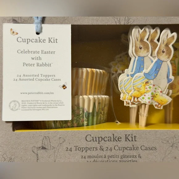 Beatrix Potter Peter Rabbit cupcake decor - Picture 3 of 6